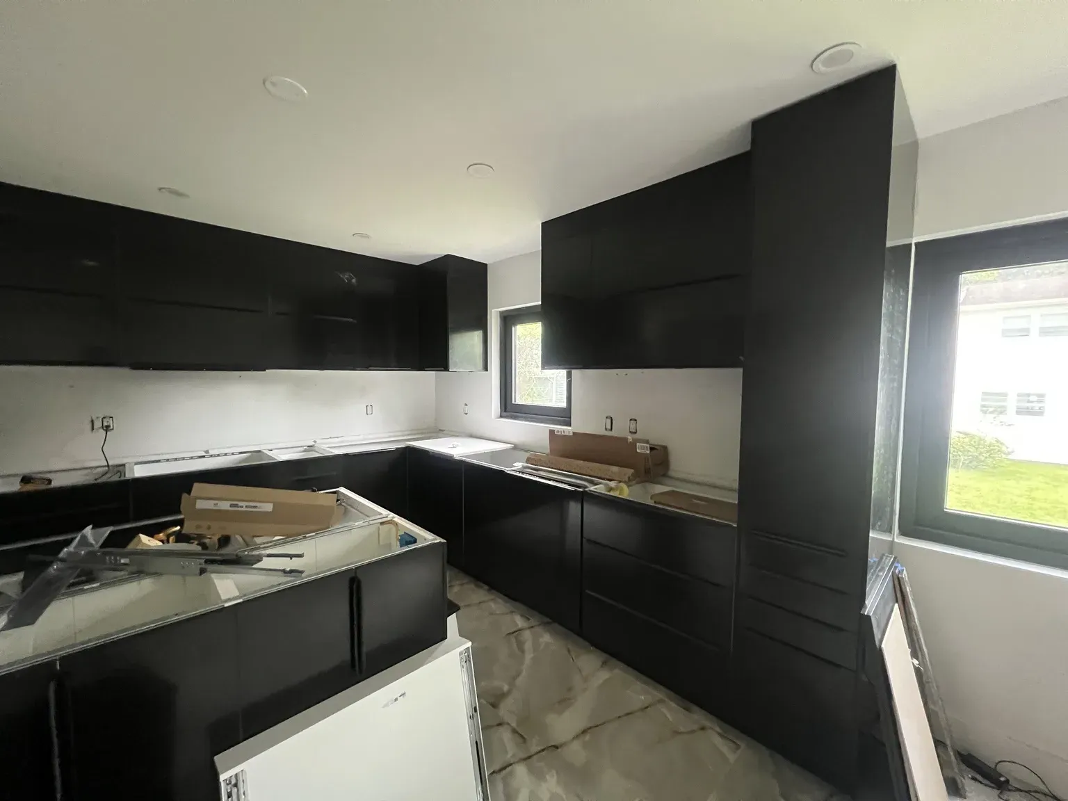 Modern Black Cabinet Kitchen