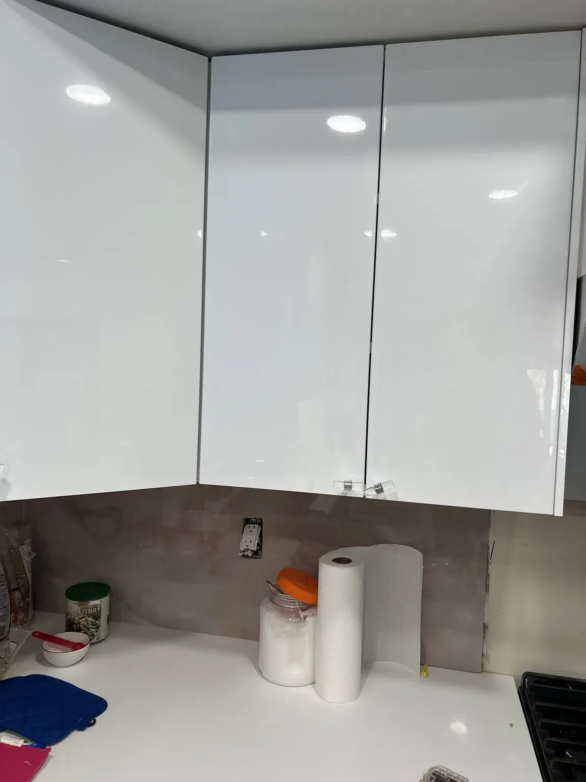 White High-Gloss Modern Kitchen